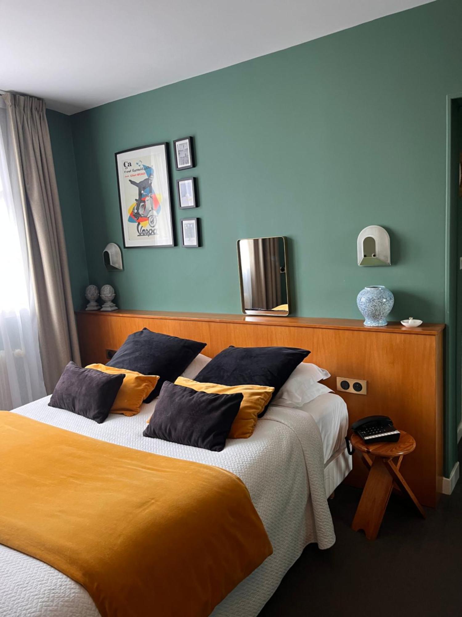 Le Temeraire Hotel Charolles Exterior photo